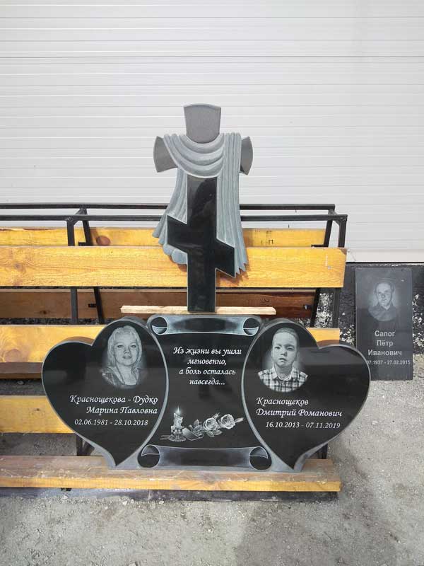 Памятник №160 из черного гранита — фото 2